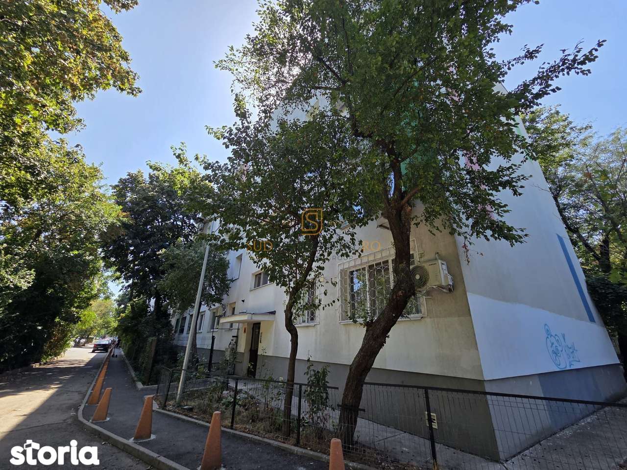 Apartament 2 camere decomandat de vanzare, Sos Berceni, Str Moldovita - Imagine principală: 2/15
