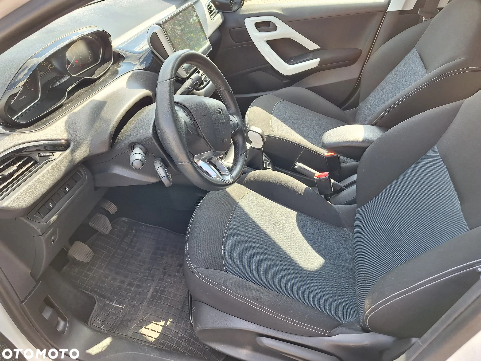 Peugeot 208 PureTech 68 Like - 4