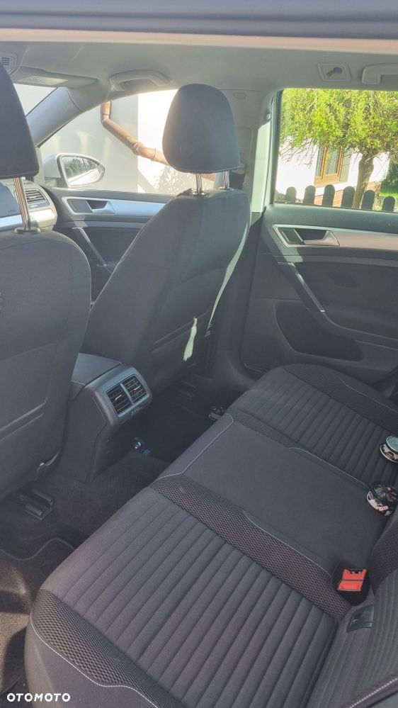 Volkswagen Golf - 5