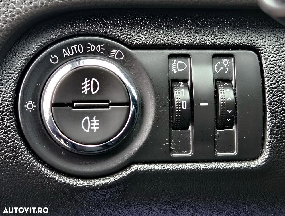 Opel Insignia - 20