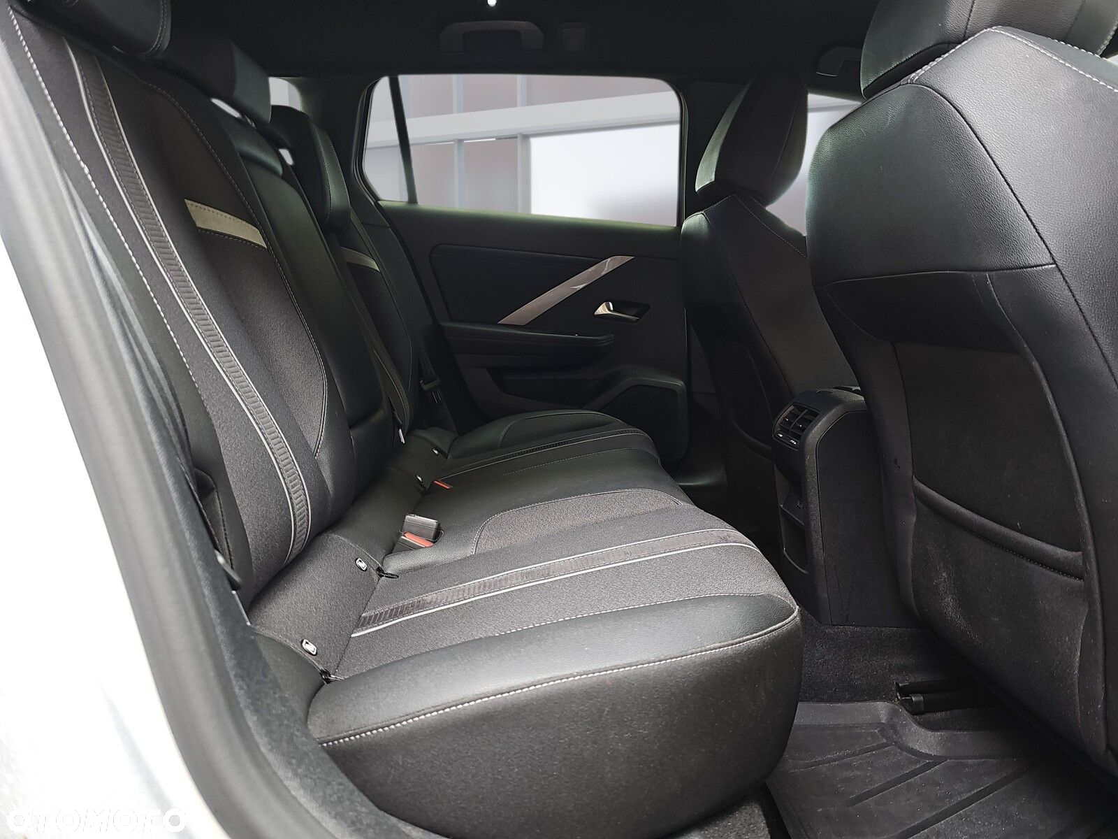Opel Astra VI 1.5 CDTI GS S&S - 15