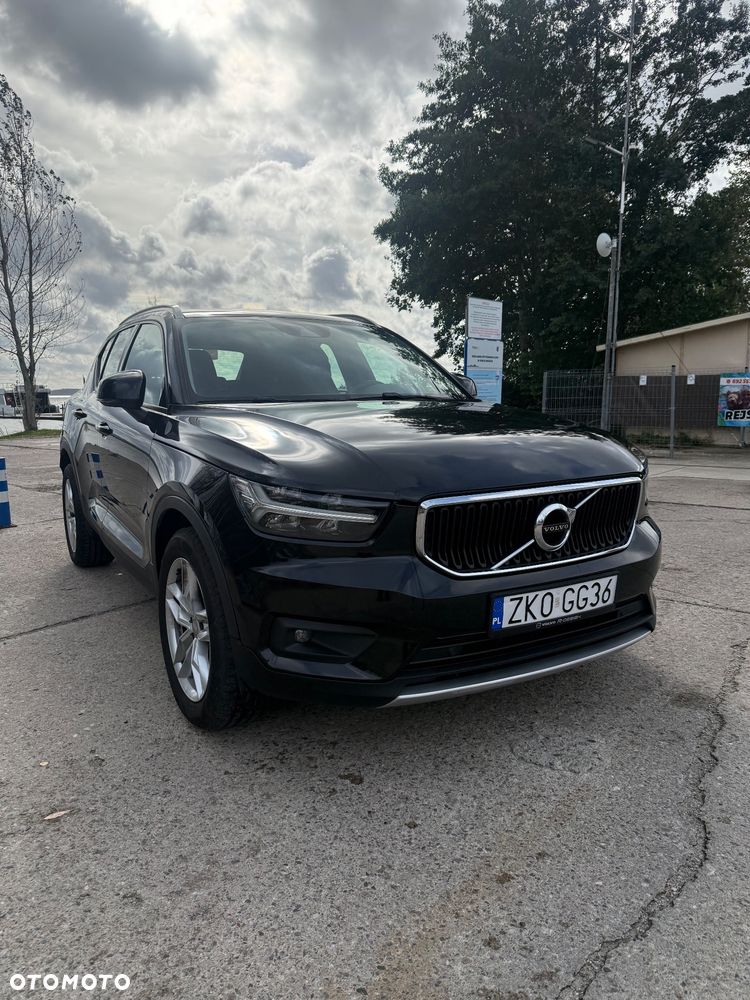 Volvo XC 40 T3 Geartronic Momentum - 2
