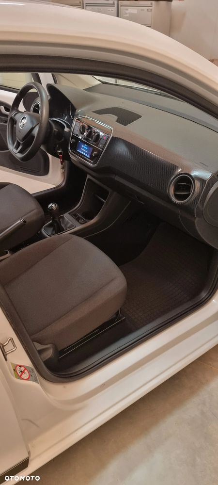 Volkswagen up! - 14