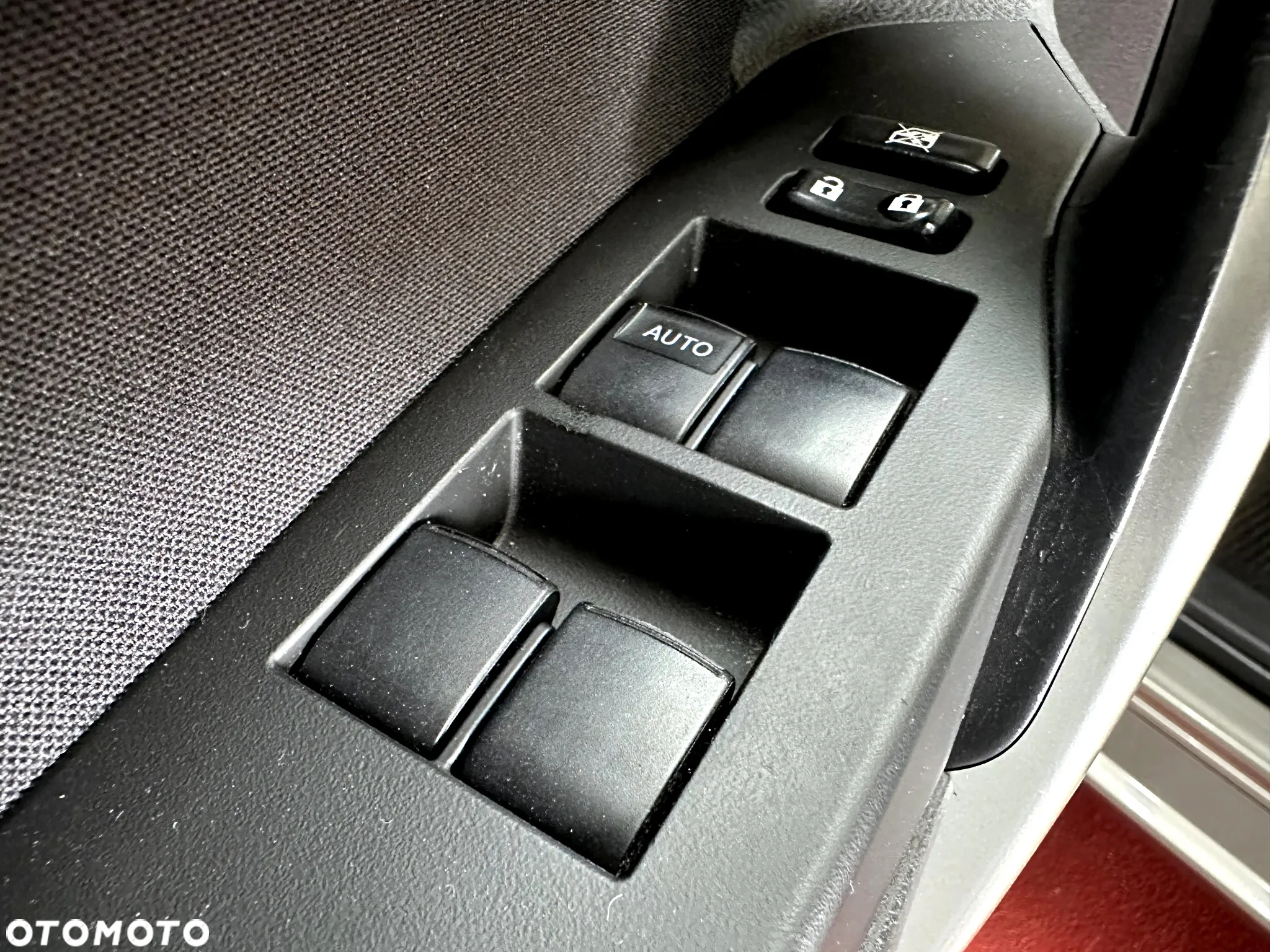 Toyota Auris Hybrid 135 Premium - 25