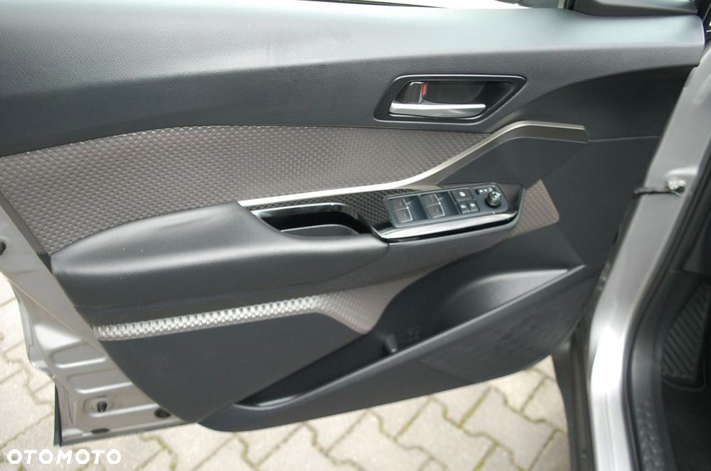Toyota C-HR - 29