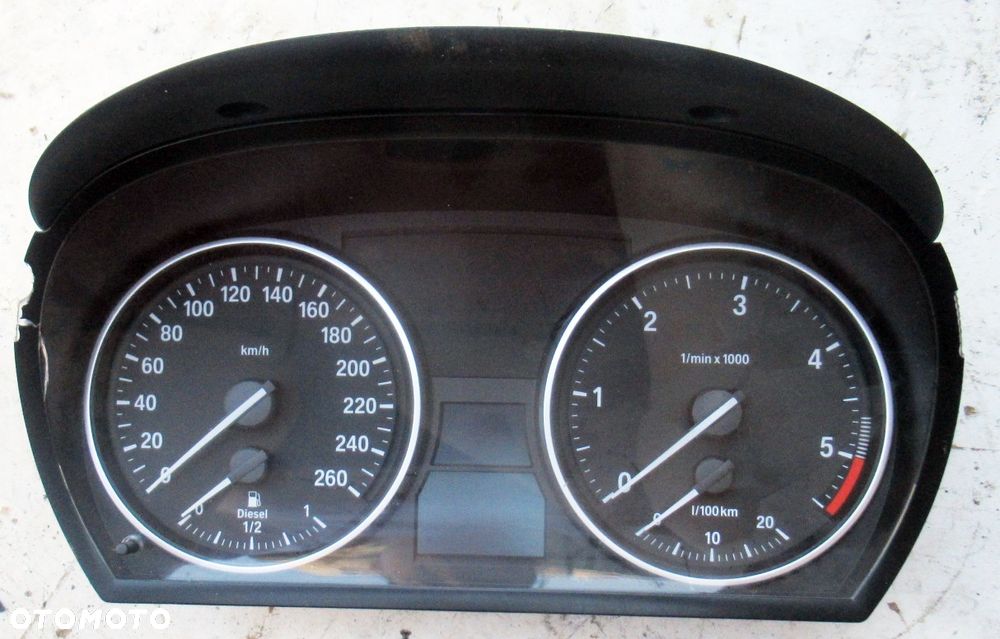 BMW X1 E84 2.0 D LICZNIK PRĘDKOŚCIOMIERZ ZEGARY EUROPA 9242371 - 1