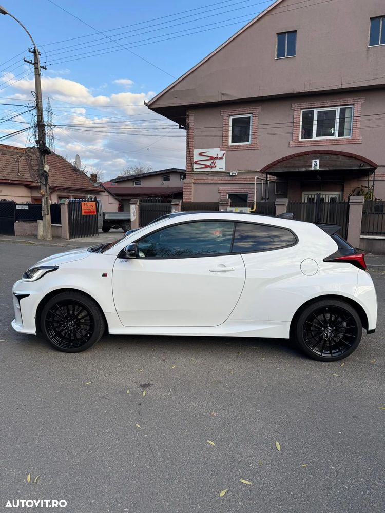 Toyota Yaris GR WRC Triple Edition - 13