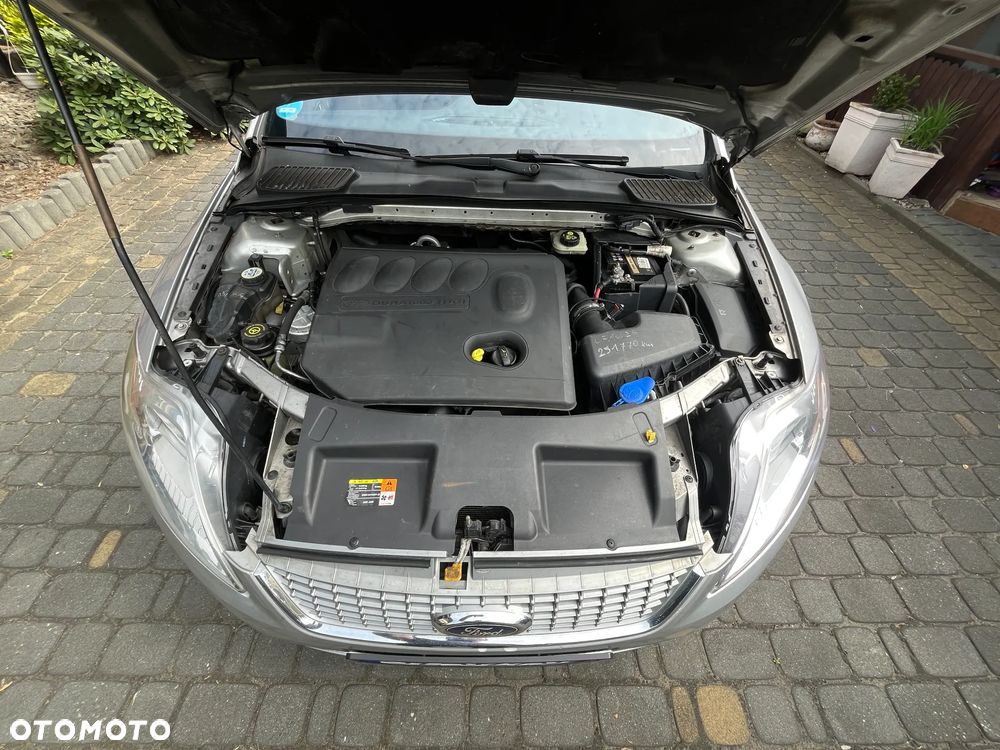Ford Mondeo 2.0 TDCi Ambiente - 9