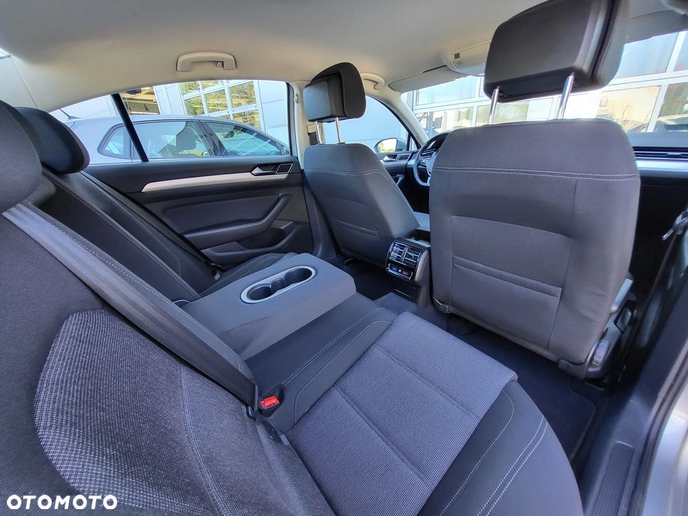 Volkswagen Passat 1.8 TSI BMT Comfortline DSG - 26