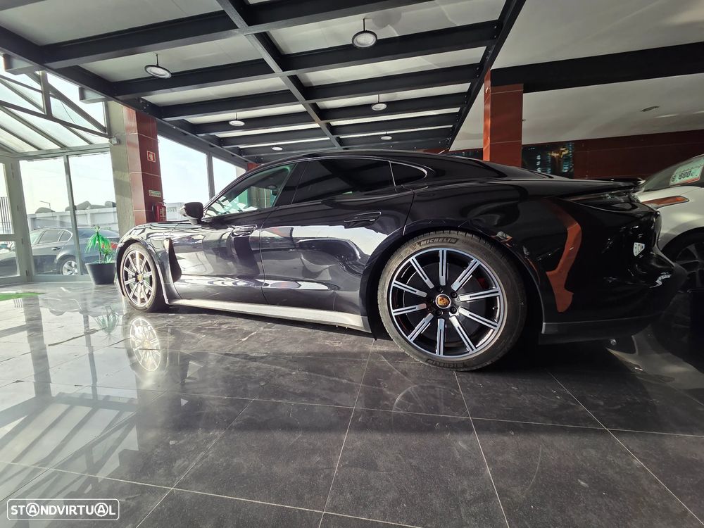 Porsche Taycan 4S bateria Performance Plus - 5