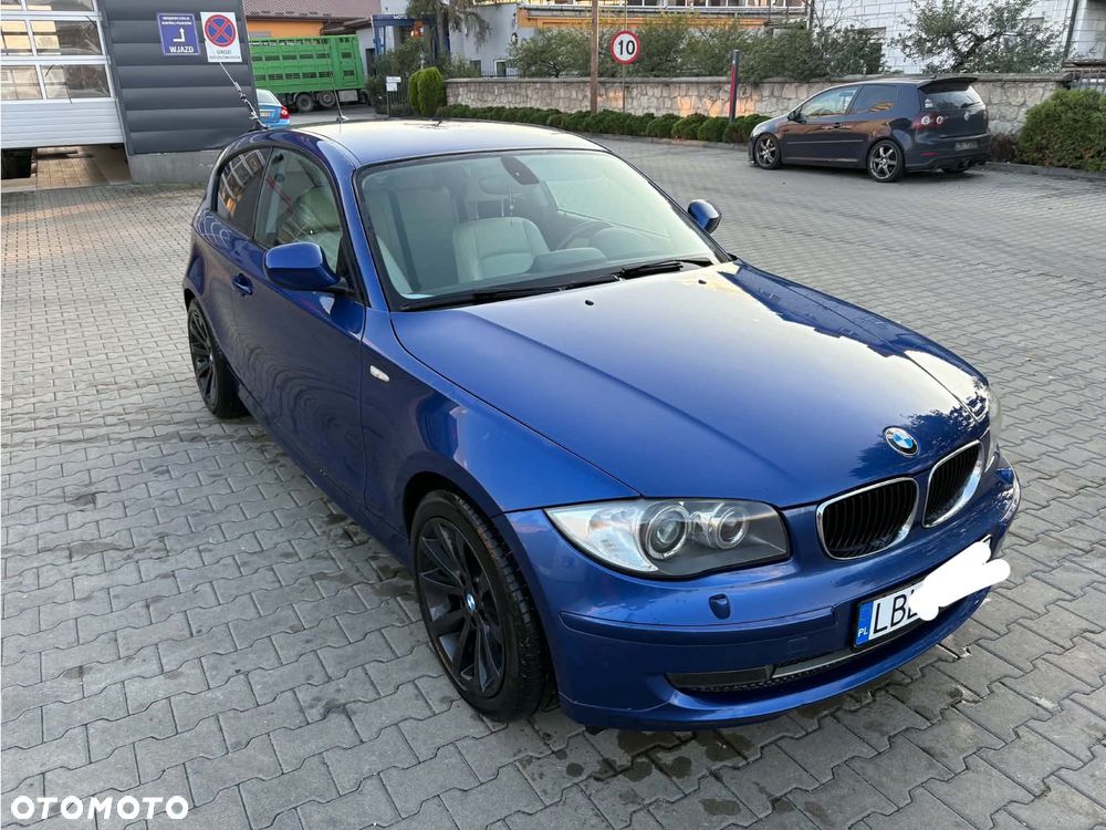 BMW 1 Series 2011 photo 2