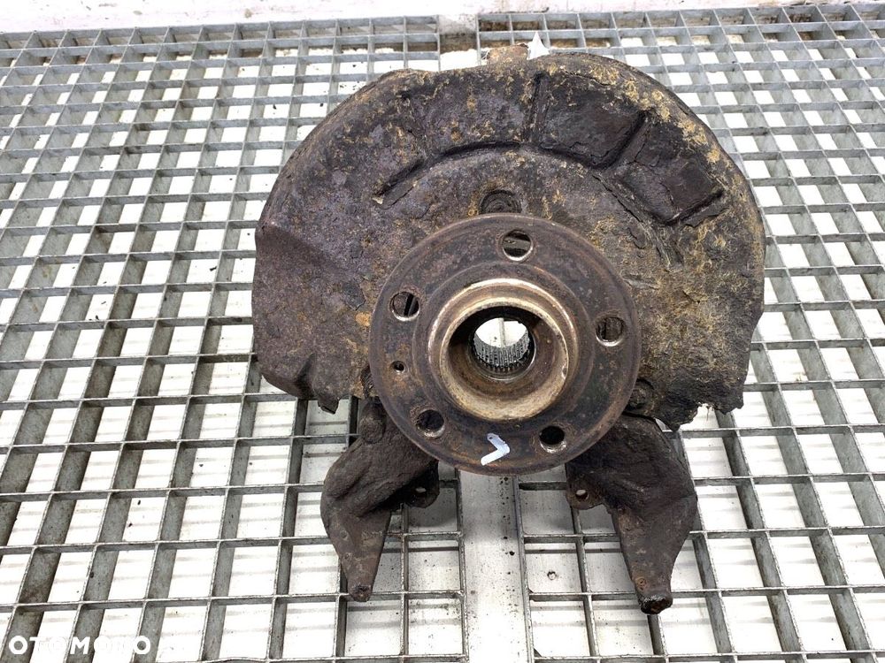 ZWROTNICA LEWY PRZÓD  VW POLO (9N_, 9A_) 2001 - 2014 1.4 TDI 51 kW [70 KM] olej napędowy 2005 - - 2