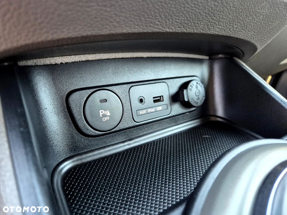 Kia Sportage 2.0 XL 2WD - 31