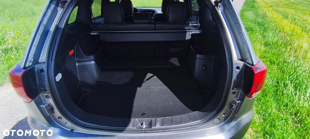 Mitsubishi Outlander 2.4 4WD Top - 13