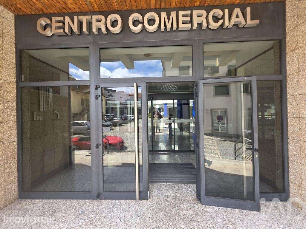 Prédio em Nelas - Grande imagem: 2/5