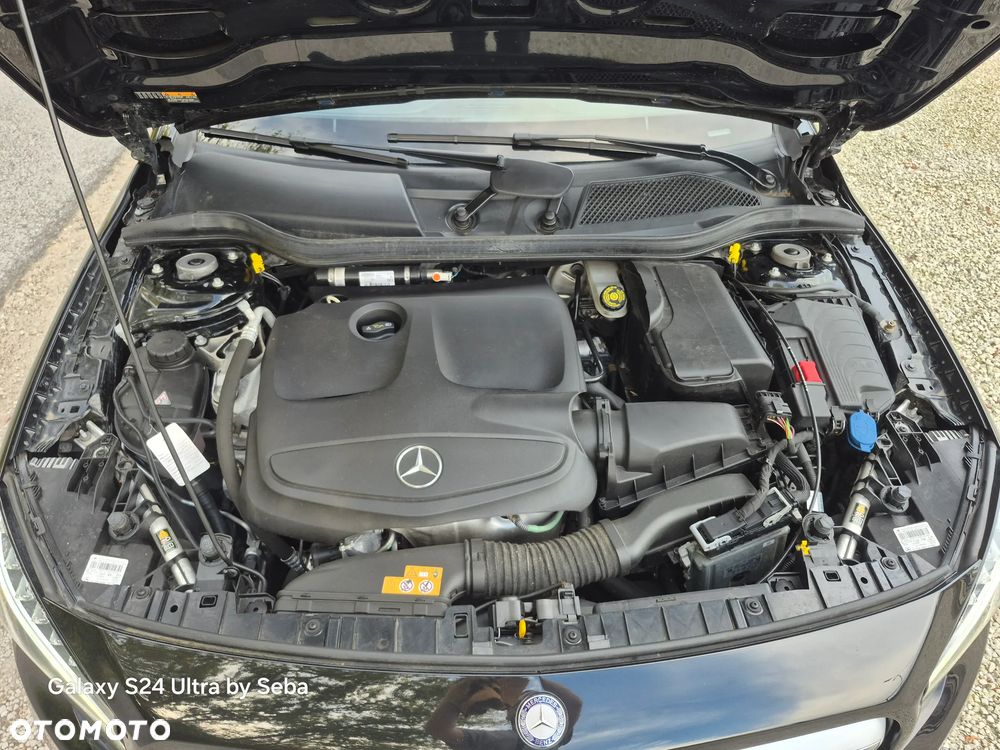 Mercedes-Benz GLA 200 7G-DCT - 27