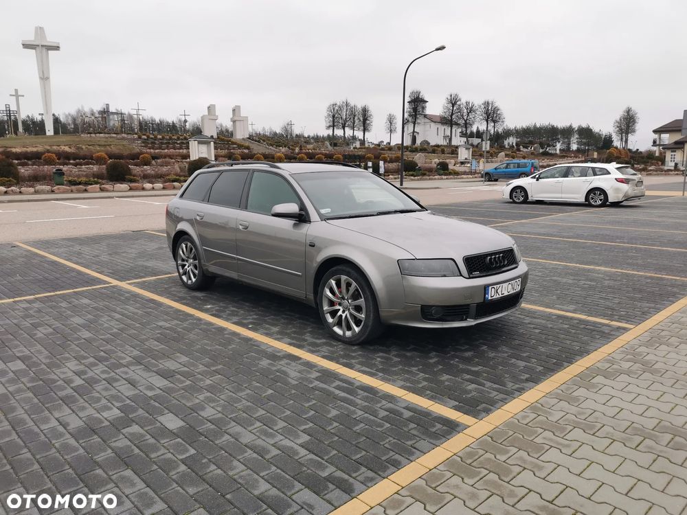 Audi A4 Avant - 1