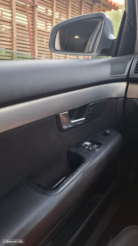 Audi A4 Avant - 4