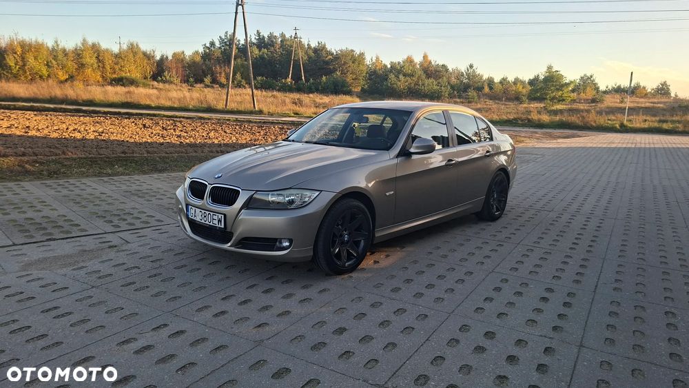 BMW Seria 3 318d - 1