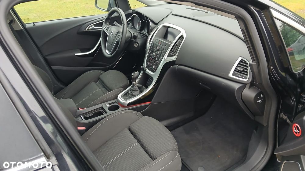 Opel Astra 1.4 Turbo Color Edition - 14