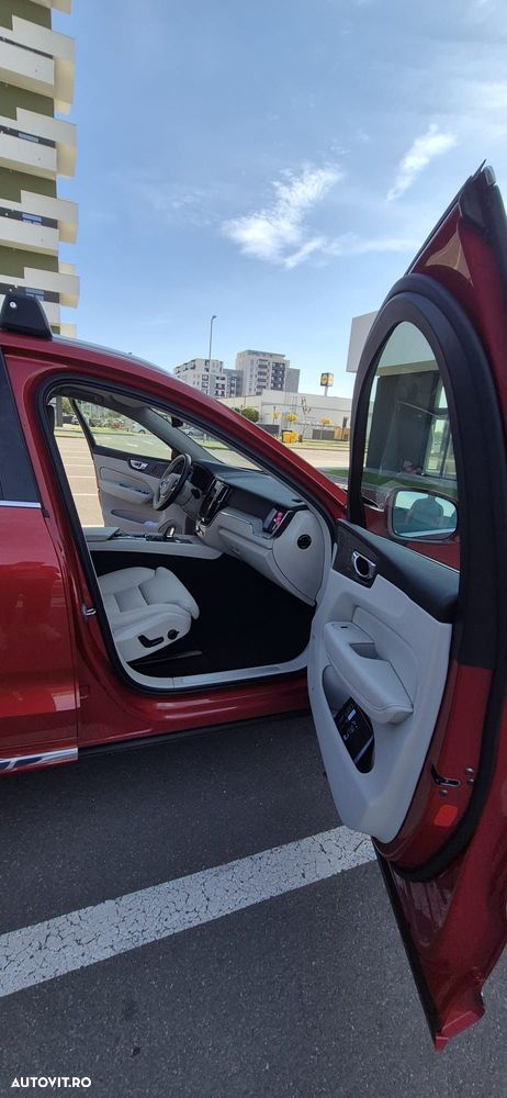 Volvo XC 60 - 32