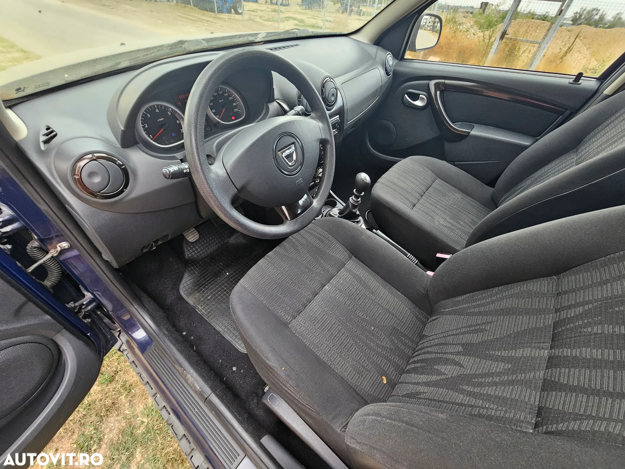 Dacia Duster 1.5 dCi 4x2 Laureate - 17