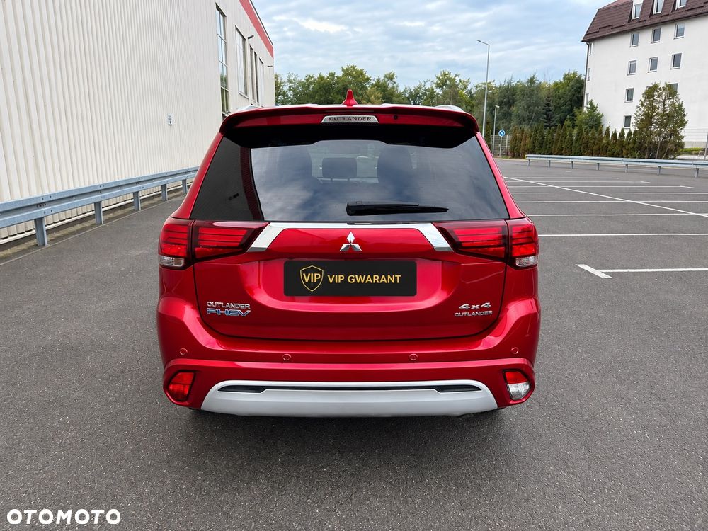Mitsubishi Outlander - 5