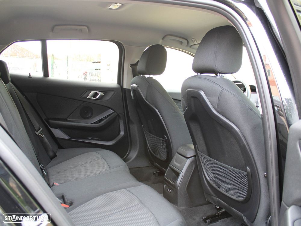 BMW 116 d Pack Essence - 51