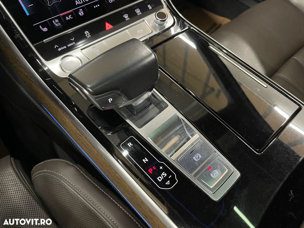 Audi A8 - 38