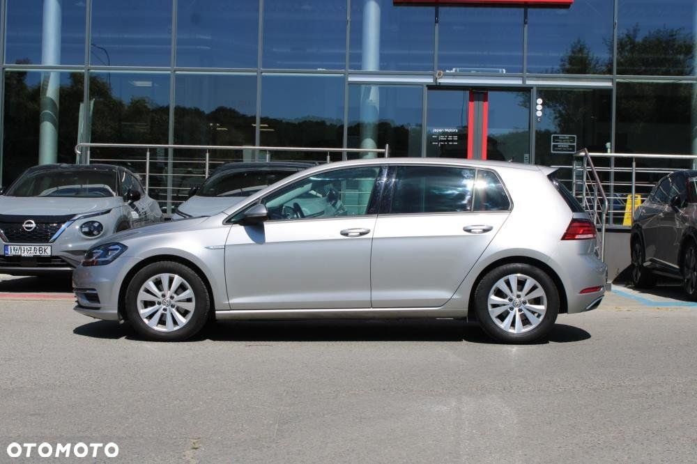 Volkswagen Golf - 8