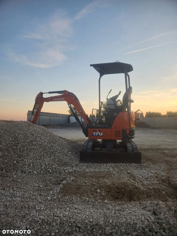 Hitachi ZX17U-6 - 3