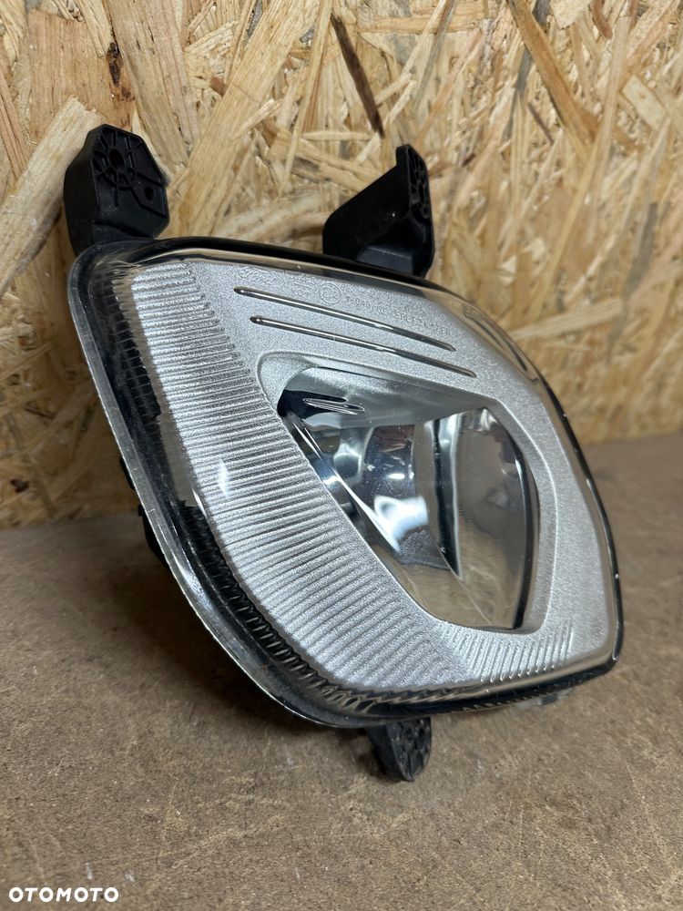 FORD FIESTA HALOGEN PRAWY H1BB-15A254-AB - 3