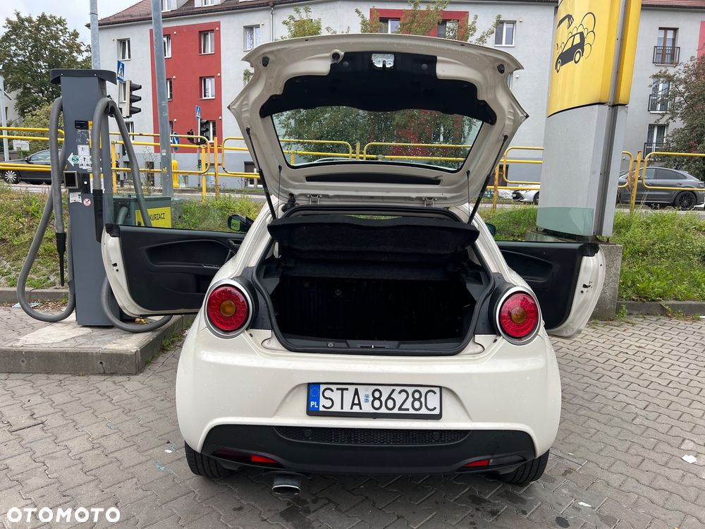Alfa Romeo Mito 1.4 16V - 8