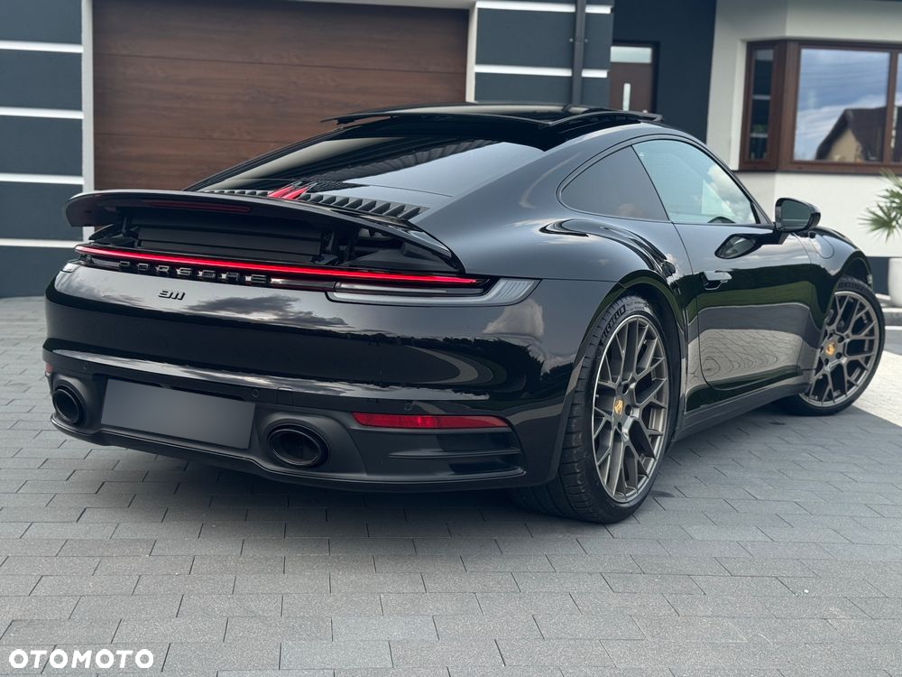 Porsche 911 Carrera 4S - 3