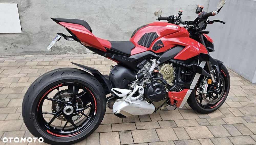 Ducati Streetfighter V4 - 4