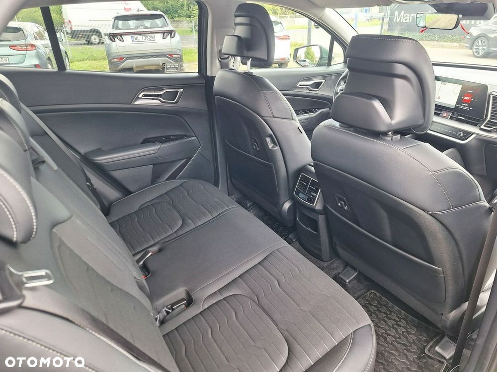 Kia Sportage 1.6 T-GDI HEV Business Line 2WD - 22