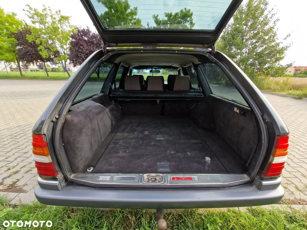 Mercedes-Benz W124 (1984-1993) - 13