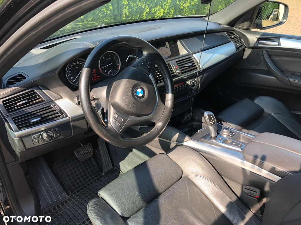 BMW X6 xDrive40d - 8