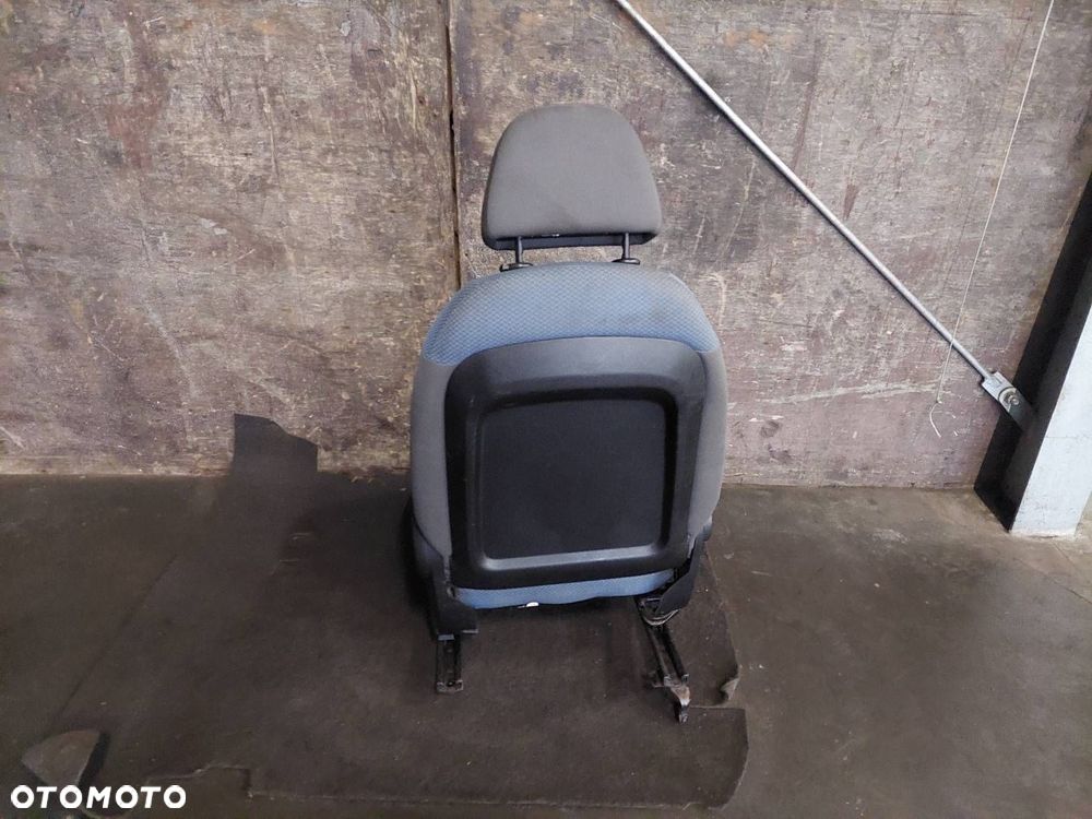 FOTEL LEWY PRZÓD KIEROWCY FIAT IDEA I - 3