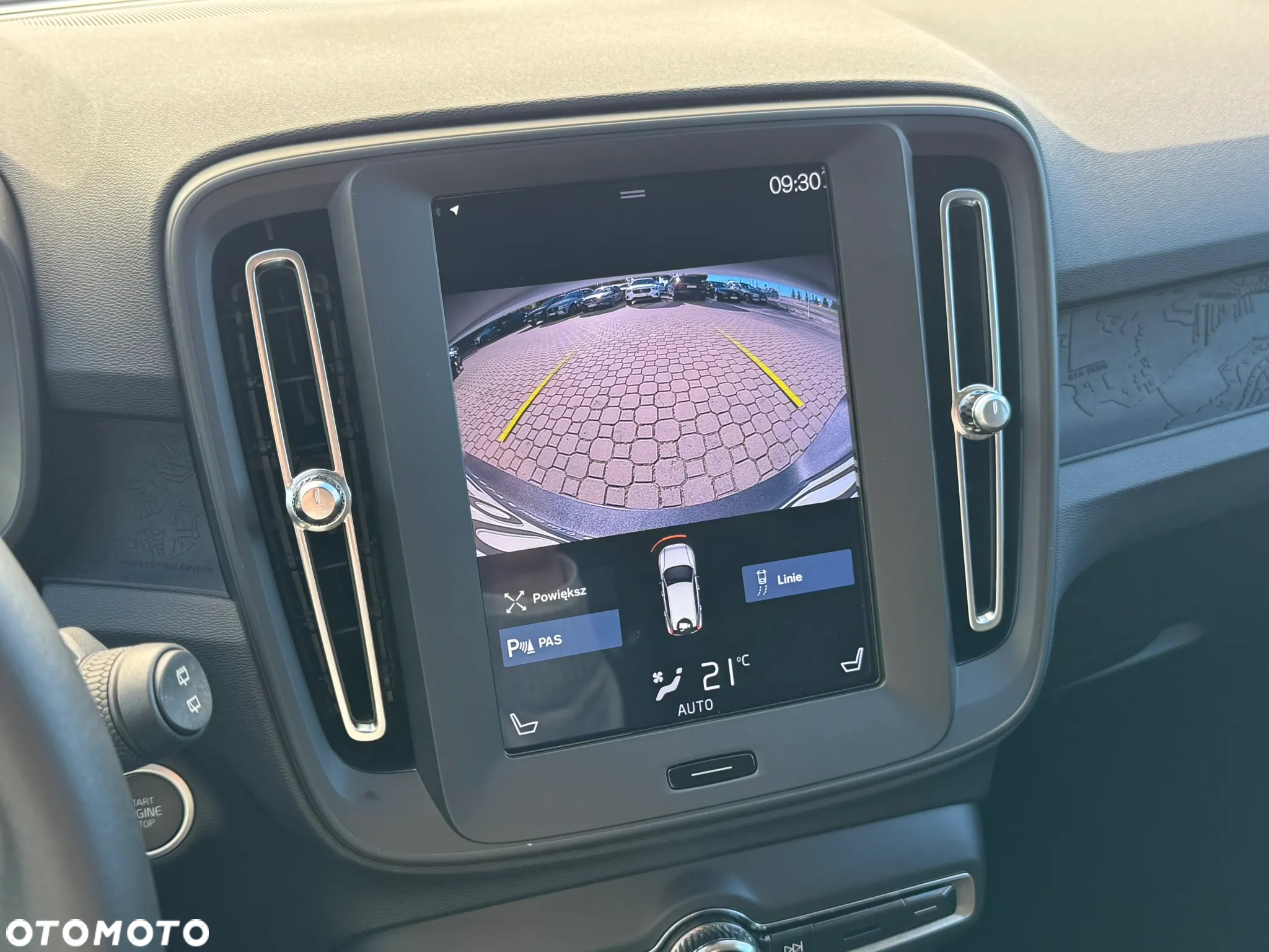 Volvo XC 40 T3 Momentum Core - 18