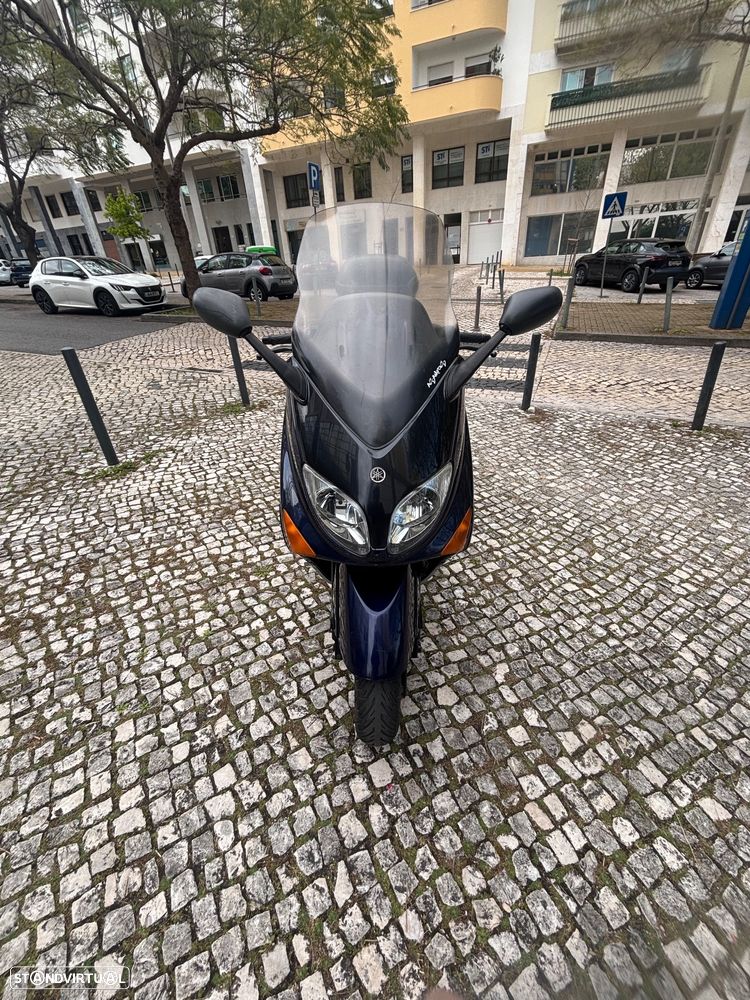 Yamaha TMAX - 3