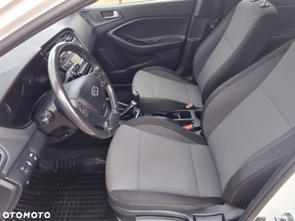 Hyundai i20 - 7