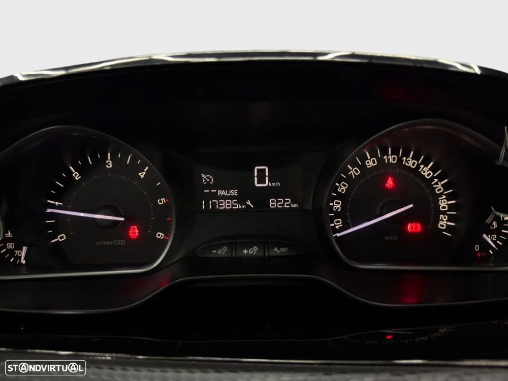 Peugeot 208 1.6 BlueHDi Style - 7