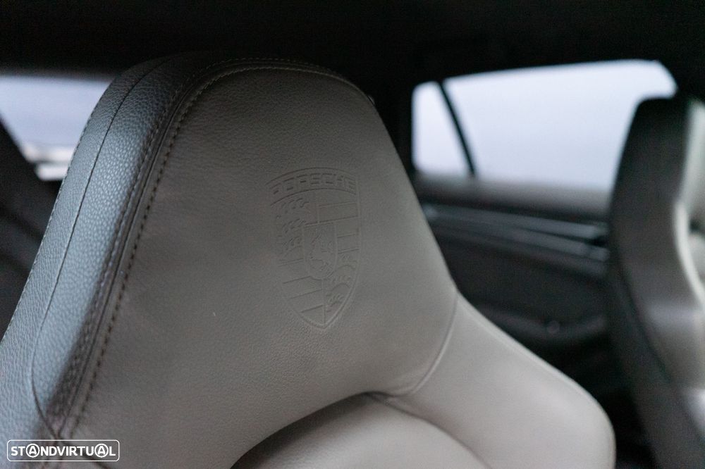 Porsche Panamera Sport Turismo 4 E-Hybrid - 46