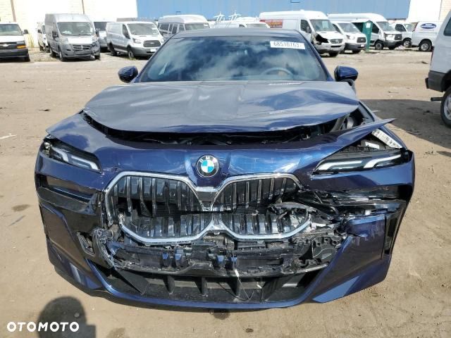 BMW Seria 7 - 31