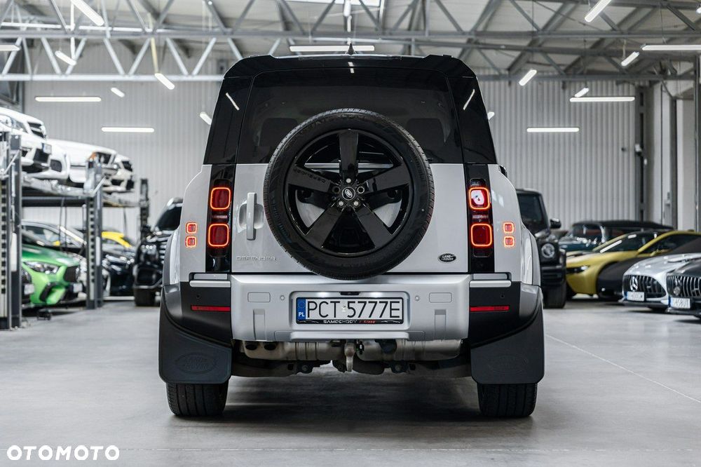 Land Rover Defender - 10