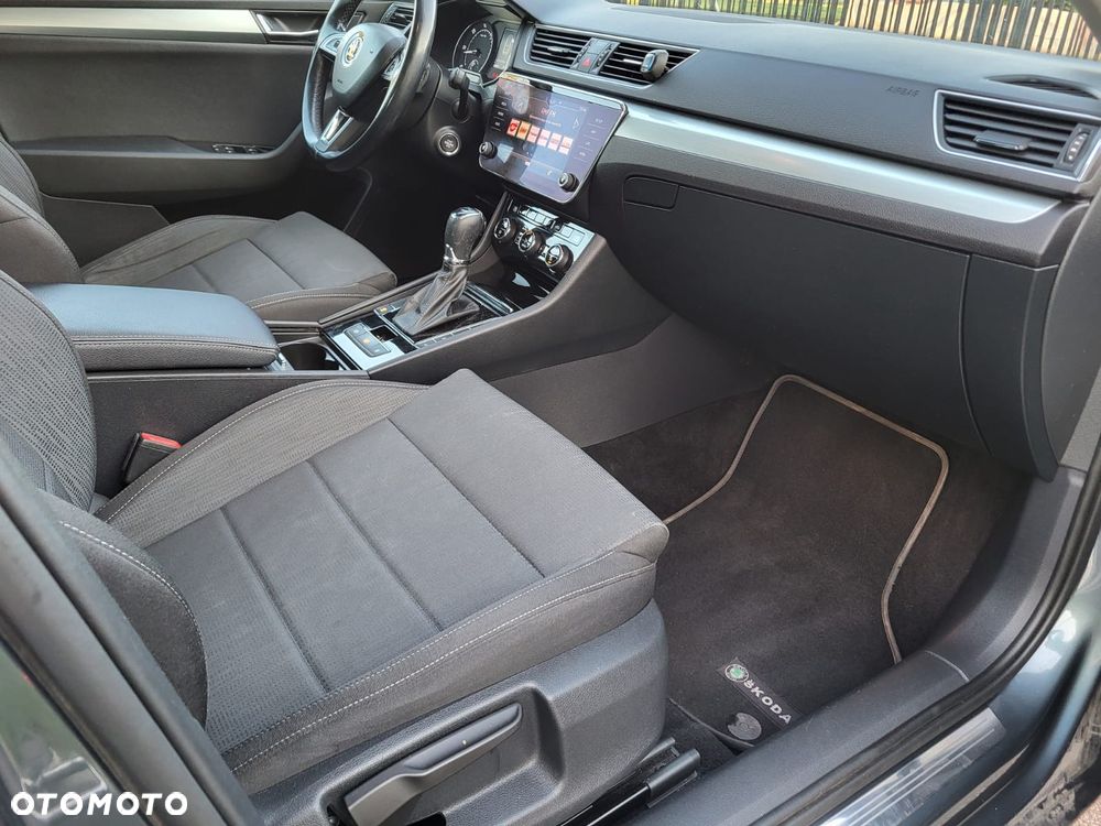 Skoda Superb 2.0 TDI Ambition DSG - 16
