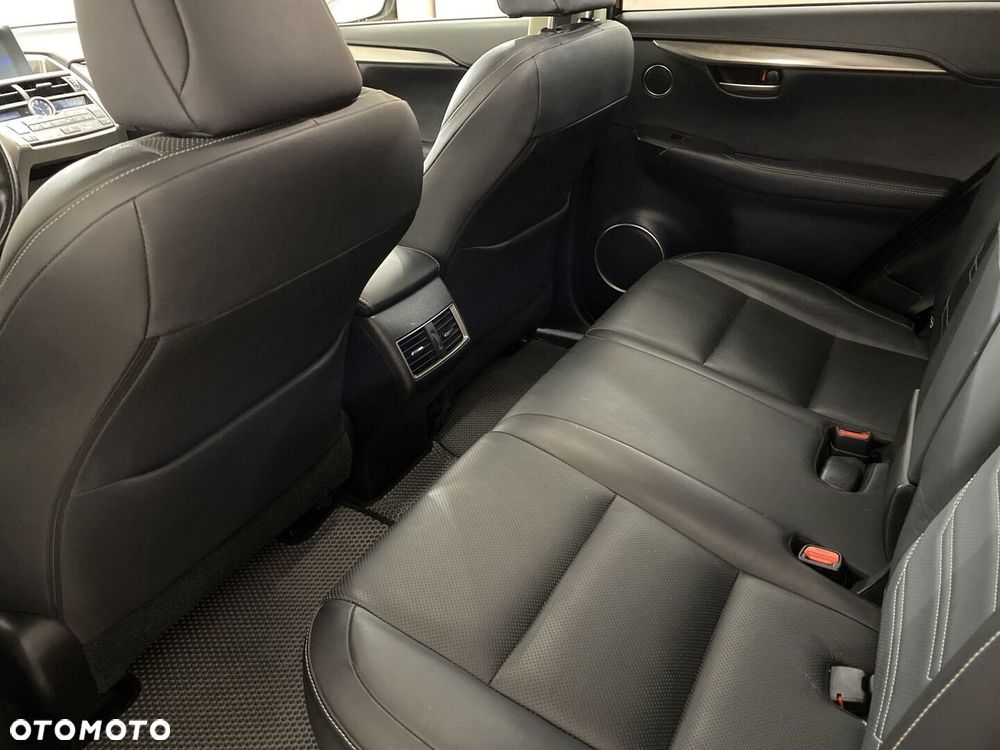 Lexus NX 200t Comfort AWD - 14