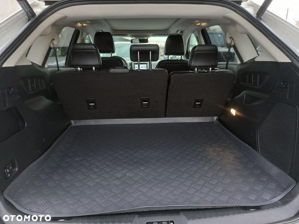 Ford Edge - 9