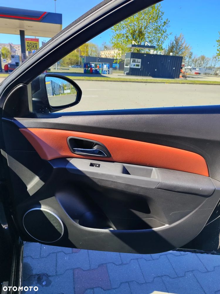 Chevrolet Cruze 2.0 LS - 15